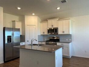 118 Isaac Millsaps Trl in Bastrop, TX - Building Photo - Building Photo