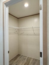 658 Walnut St in Westland, MI - Building Photo - Building Photo
