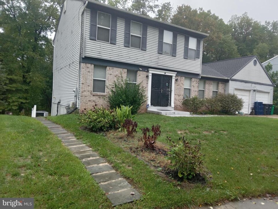 12519 Guinevere Rd in Glenn Dale, MD - Building Photo