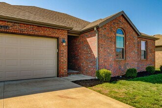 404 Madrid St in Republic, MO - Building Photo - Building Photo