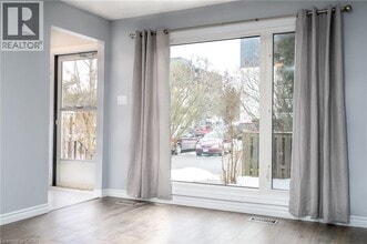 42 Wilsonview Ave in Guelph, ON - Building Photo - Building Photo