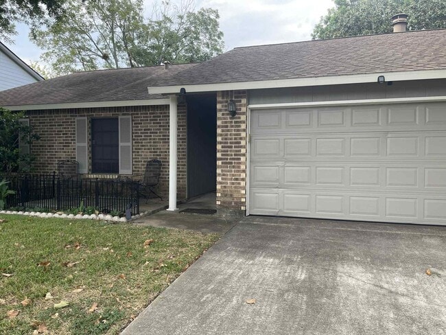 property at 447 El Toro Ln