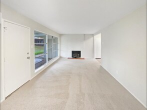 8255 Oahu Dr in Fair Oaks, CA - Building Photo - Building Photo