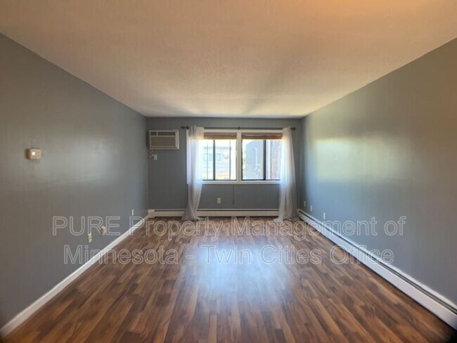 7282 72nd Ln N in Brooklyn Park, MN - Building Photo - Building Photo