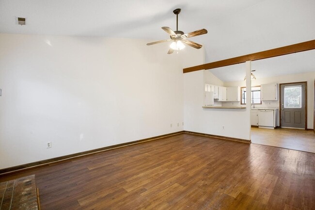 205 Corey Ct in Jacksonville, NC - Building Photo - Building Photo