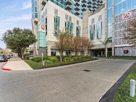 5925 Almeda Rd, Unit 107 in Houston, TX - Building Photo