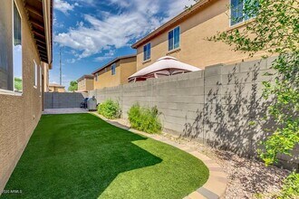 7423 S 27th Way in Phoenix, AZ - Building Photo - Building Photo