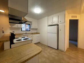 3748 Lake Almanor Dr in Westwood, CA - Building Photo - Building Photo