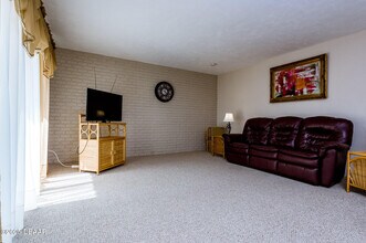 168 Sweetgum Ln in Port Orange, FL - Building Photo - Building Photo