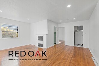 1115 N Doheny Dr, Unit B in Los Angeles, CA - Building Photo - Building Photo