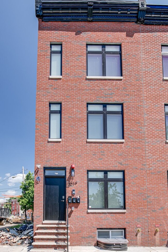 2019 N College Ave