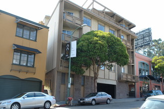 5275 College Ave in Oakland, CA - Building Photo - Building Photo