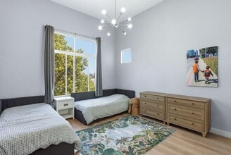 4155 Executive Dr in San Diego, CA - Building Photo - Building Photo