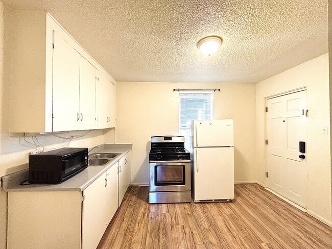 property at 560 S 600 E