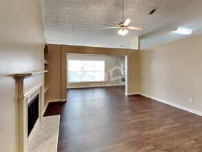 3369 Woodtree Ln in Buford, GA - Foto de edificio - Building Photo