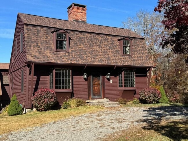 114 Mile Creek Rd in Old Lyme, CT - Building Photo - Building Photo