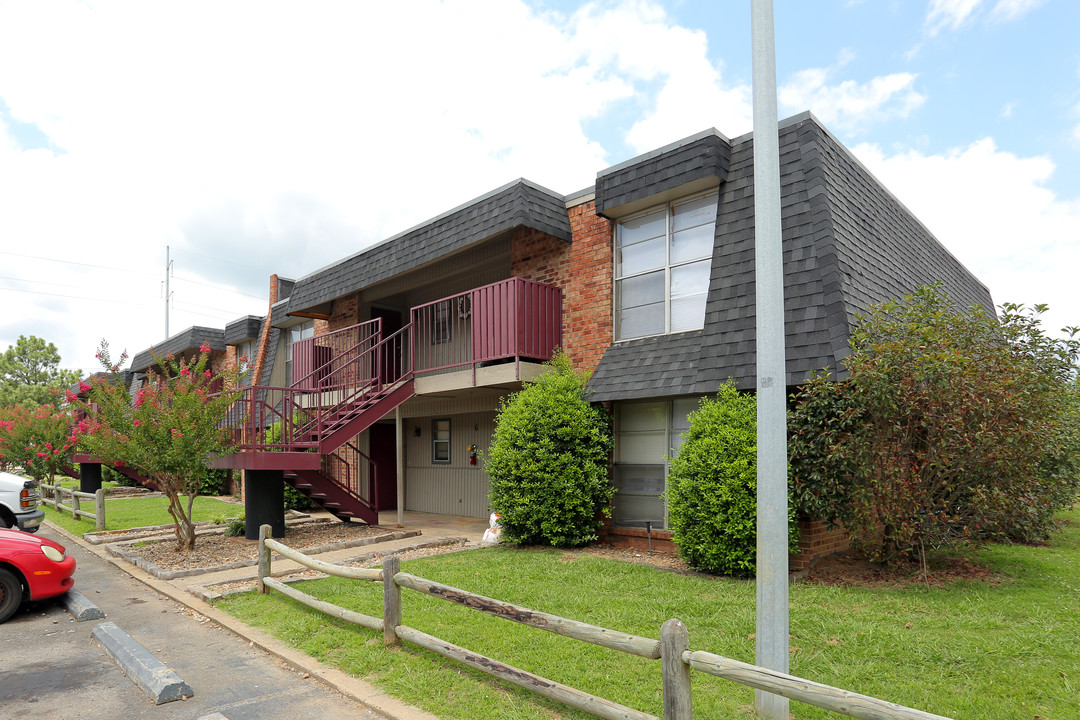 Southbrooke Apartments in Fort Smith, AR - Building Photo