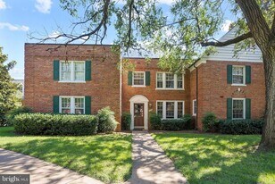 1721 Queens Ln, Unit 1103 in Arlington, VA - Building Photo