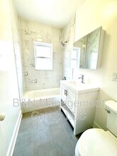 1065 W Dakin St in Chicago, IL - Building Photo - Building Photo