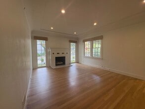 1202 Guinda St in Palo Alto, CA - Building Photo - Building Photo
