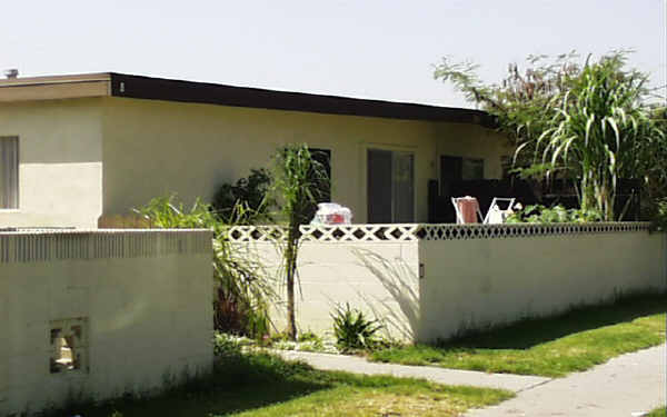 424 West Ave in Fullerton, CA - Building Photo