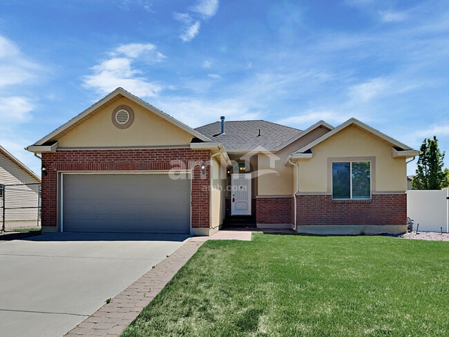 property at 416 N 3335 W