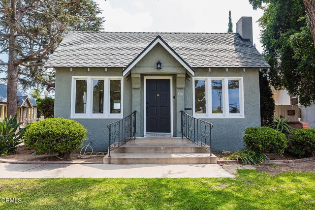 338 W Palm Dr in Oxnard, CA - Building Photo