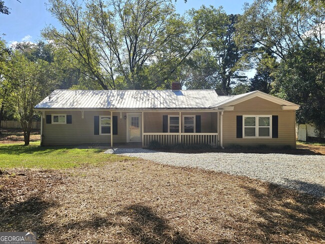 property at 895 Lynn Ave