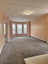 812 Broadway in Bayonne, NJ - Building Photo - Building Photo
