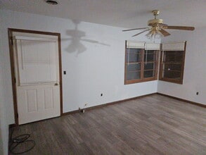 605 W Bluff St in Marseilles, IL - Building Photo - Building Photo