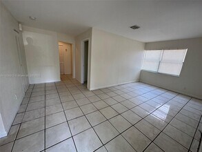 717 NW 5th Ave in Pompano Beach, FL - Building Photo - Building Photo