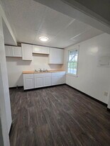 1411 NW Carden Ave in Pendleton, OR - Building Photo