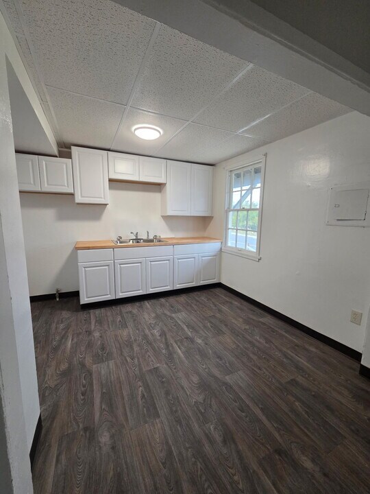 1411 NW Carden Ave in Pendleton, OR - Building Photo