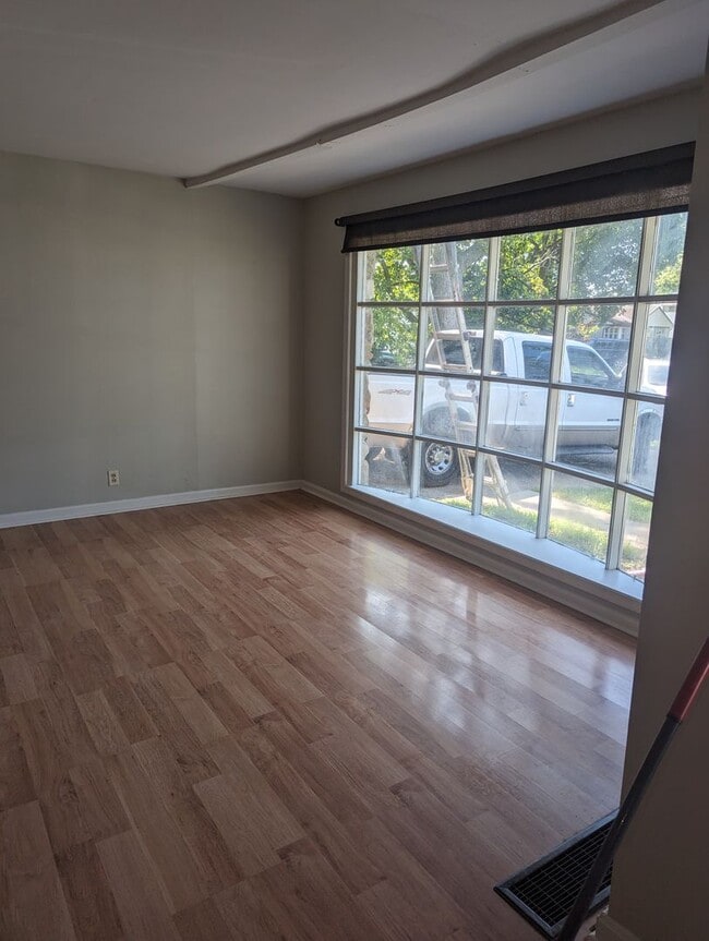 2064 Conlin Ave in Evansville, IN - Building Photo - Building Photo