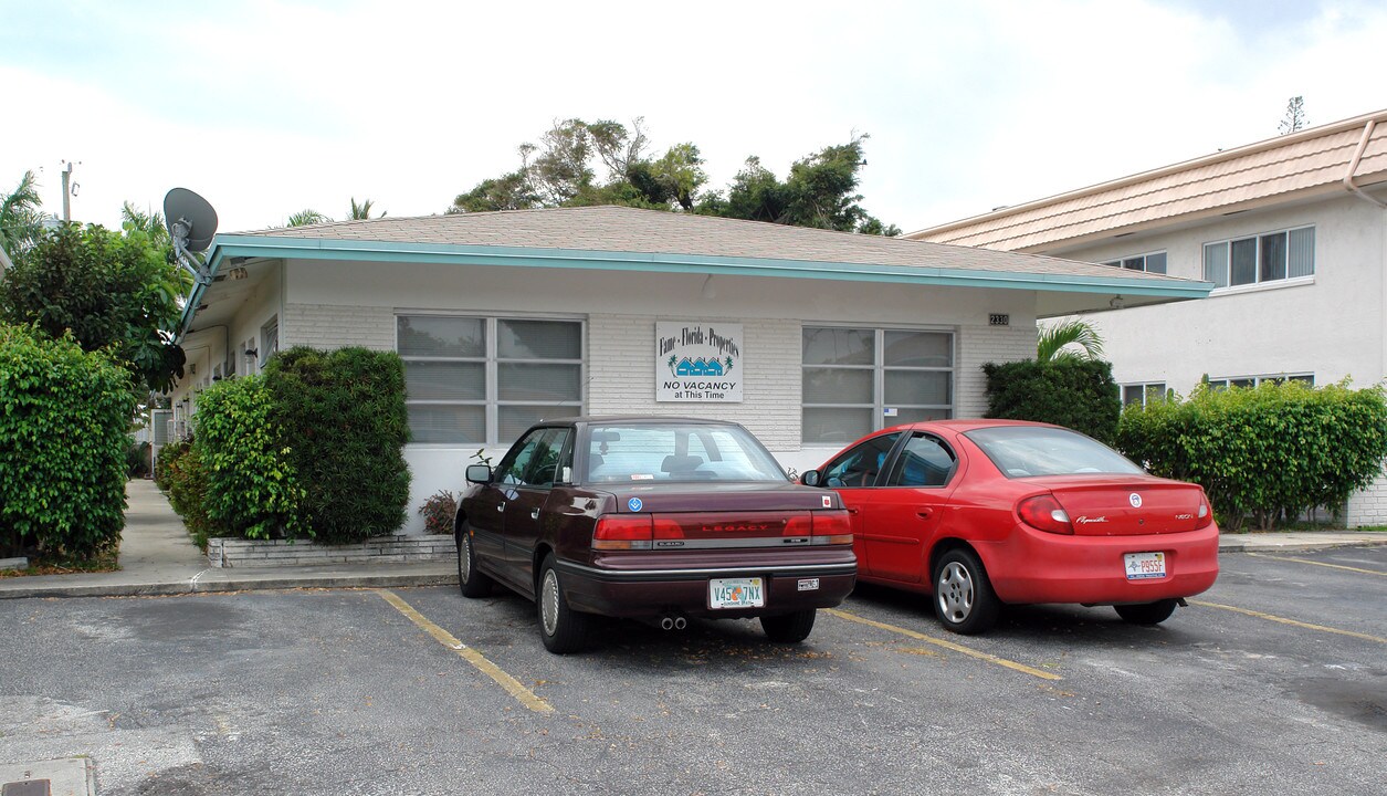 Fame Florida Properties in Pompano Beach, FL - Foto de edificio