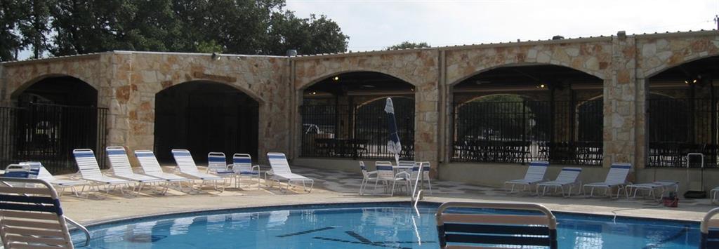 21013 Highland Lake Dr in Lago Vista, TX - Building Photo