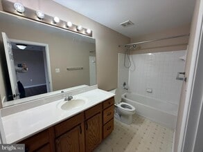 2165 Cottonwood Ln in Culpeper, VA - Foto de edificio - Building Photo