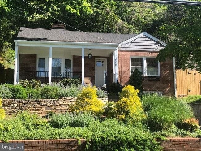 property at 805 31st St S
