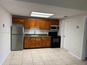 7210 Southgate Blvd in Tamarac, FL - Building Photo - Building Photo