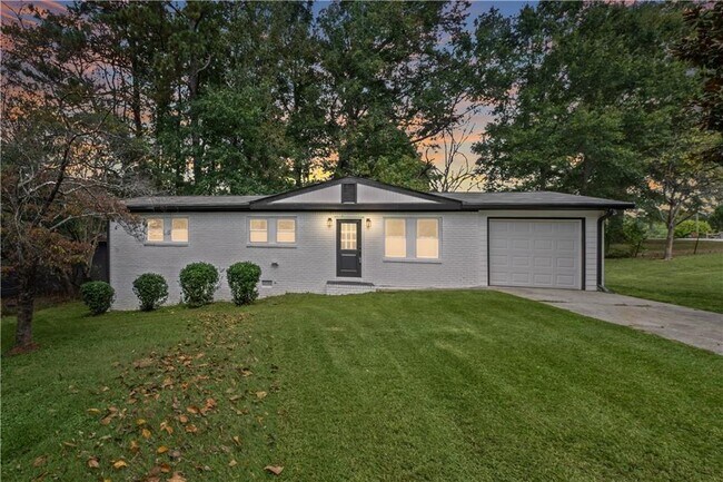 5961 John St