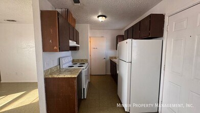 639 S Crosby St in Crosbyton, TX - Foto de edificio - Building Photo