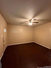 6911 US-281, Unit 02-0158 in Pleasanton, TX - Building Photo - Building Photo