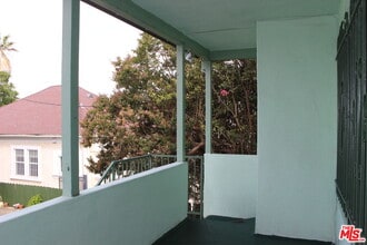 1154 Irolo St in Los Angeles, CA - Building Photo - Building Photo
