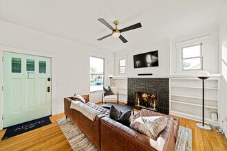 540 Adams St, Unit 2 Bed - 540 Adams in San Antonio, TX - Building Photo - Building Photo