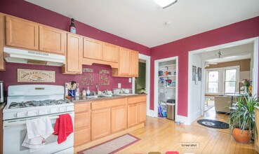 2833 N Downer Ave in Milwaukee, WI - Building Photo - Building Photo