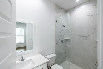 Sader Townhomes in Inwood, WV - Foto de edificio - Interior Photo