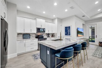 7142 Cayo Coco Ln in Naples, FL - Building Photo - Building Photo