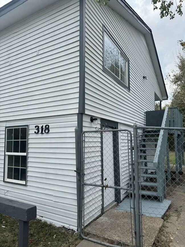 property at 318 10th St