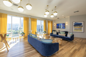 Anchor Riverwalk in Tampa, FL - Building Photo - Interior Photo