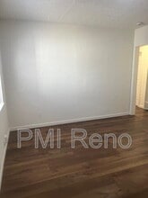 614 Kuenzli St in Reno, NV - Foto de edificio - Building Photo